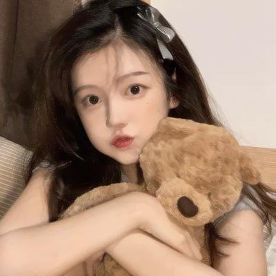 黑暗中的两个人